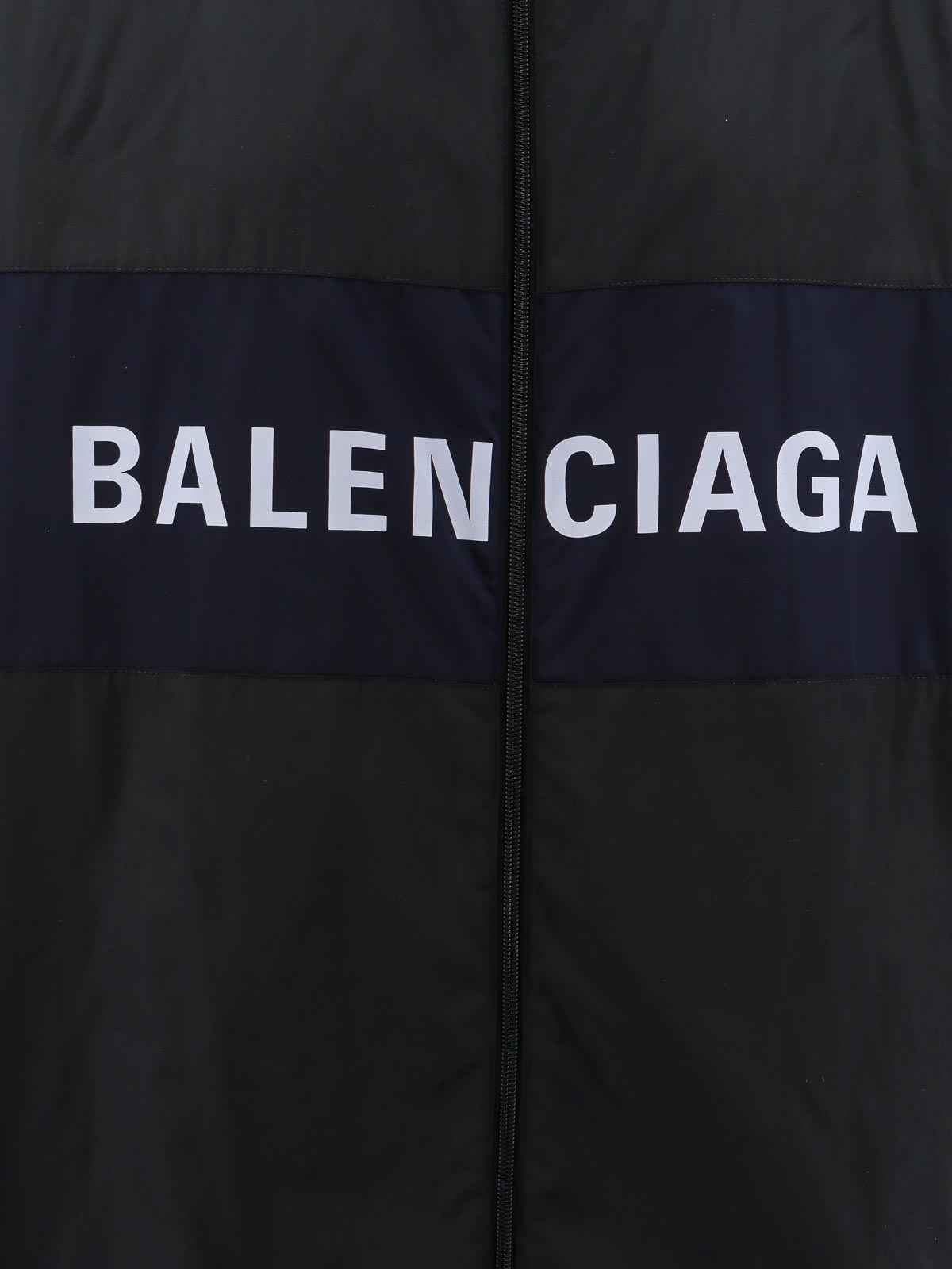 Shop Balenciaga Recycled Nylon Jacket With Frontal Print In Negro