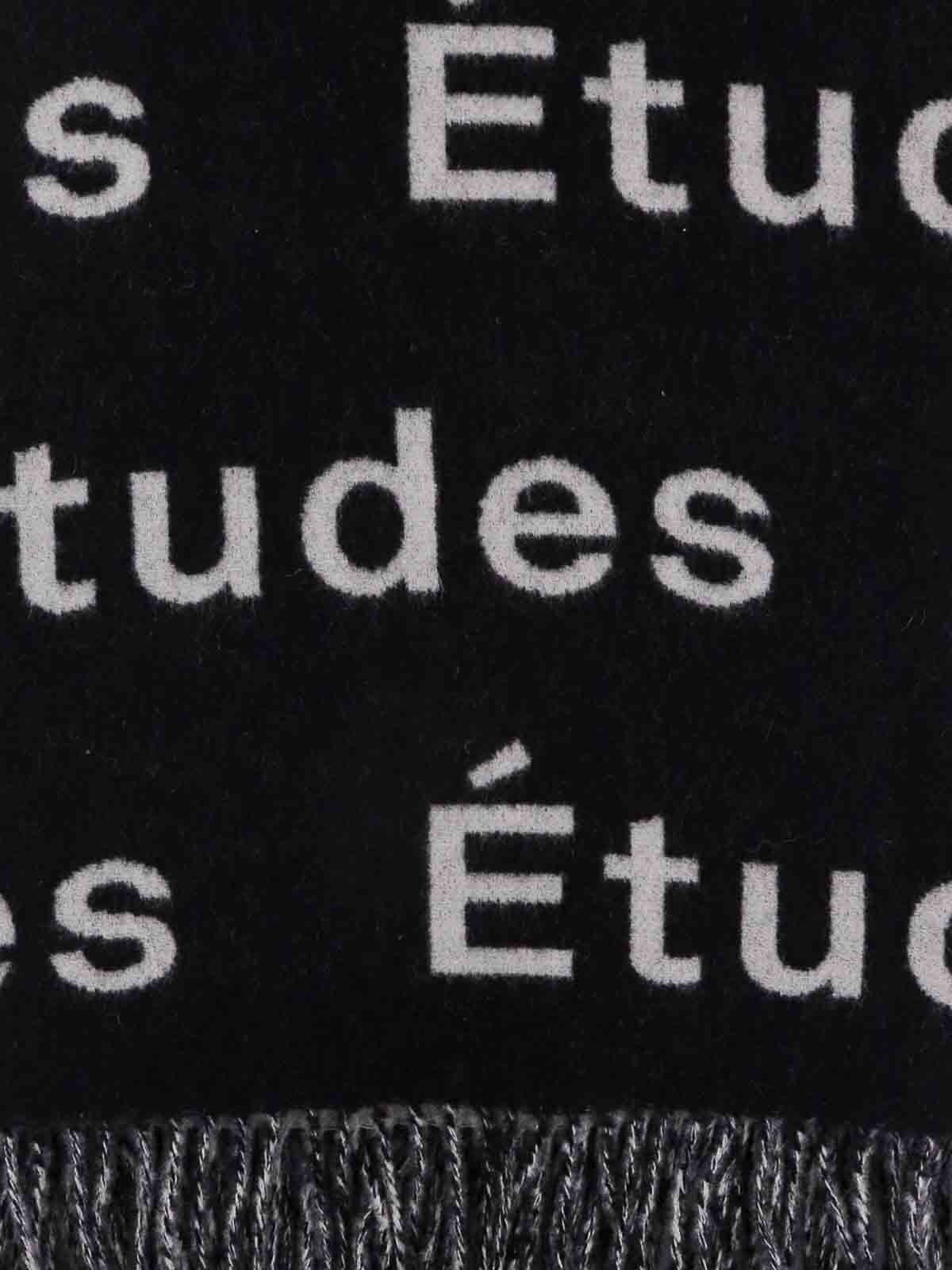Shop Etudes Studio Bufanda - Negro In Black