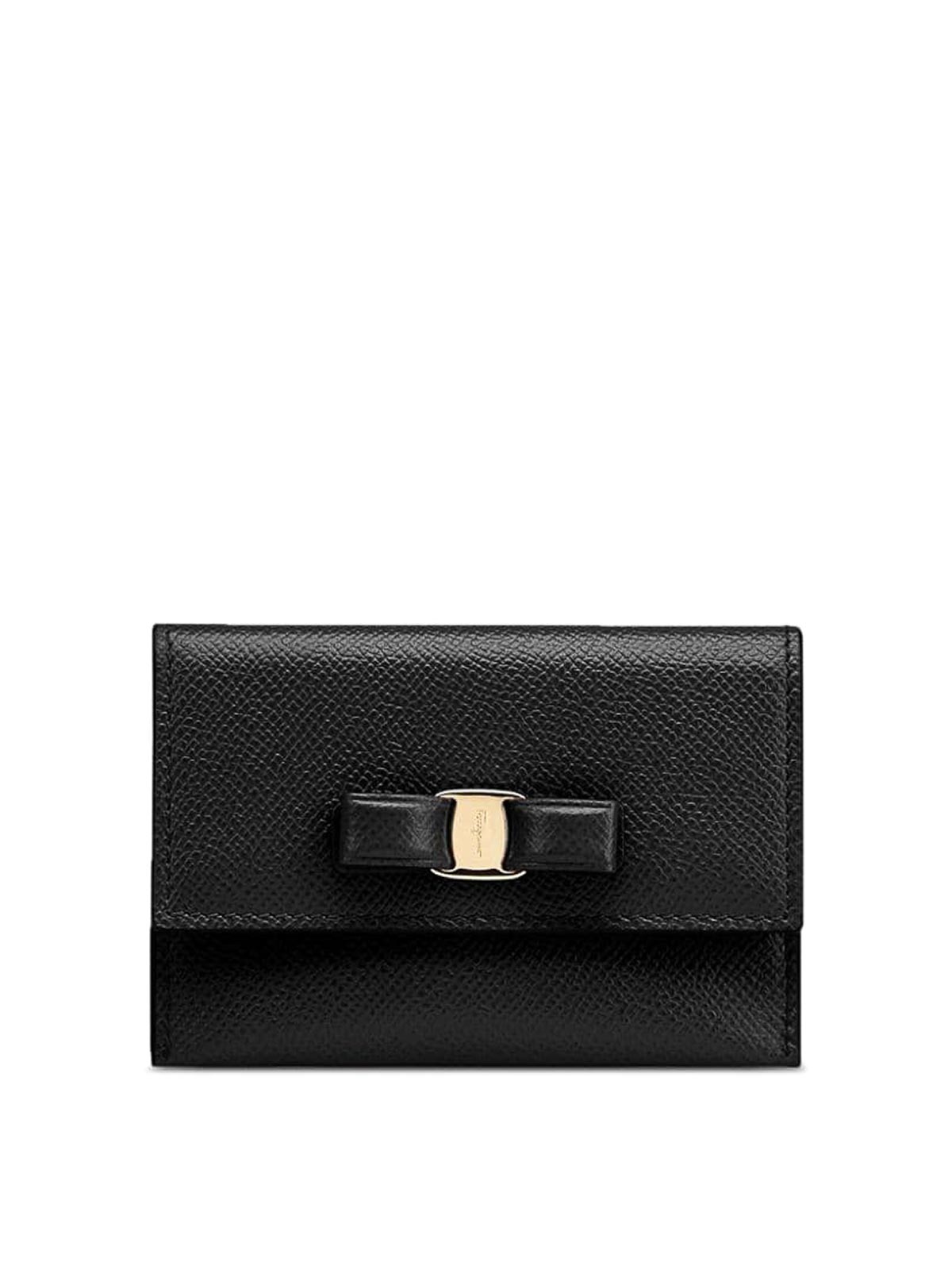 Ferragamo Vara Leather Flap Wallet In Black