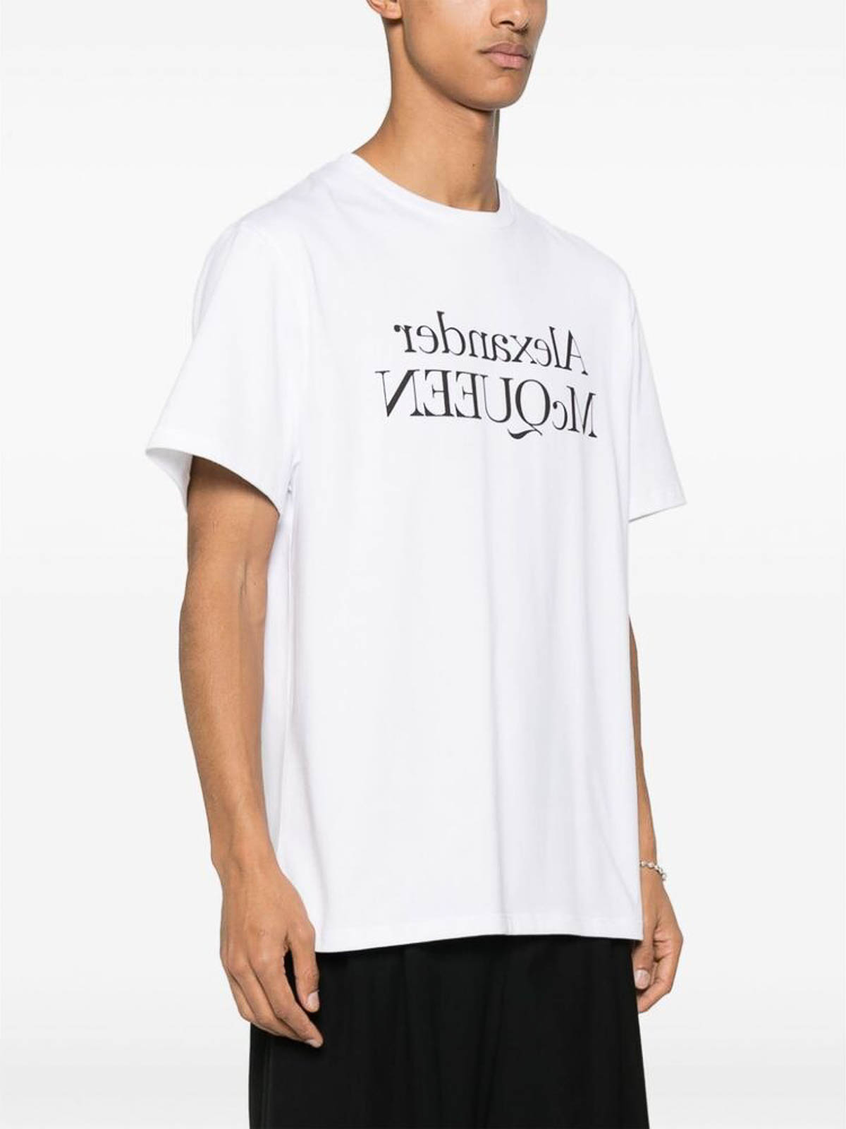 Tシャツ・カットソー ALEXANDER MCQUEEN Men T Shirts 759442QTAAW0963 White Men's McQueen-T-Shirt in White | McQueen US