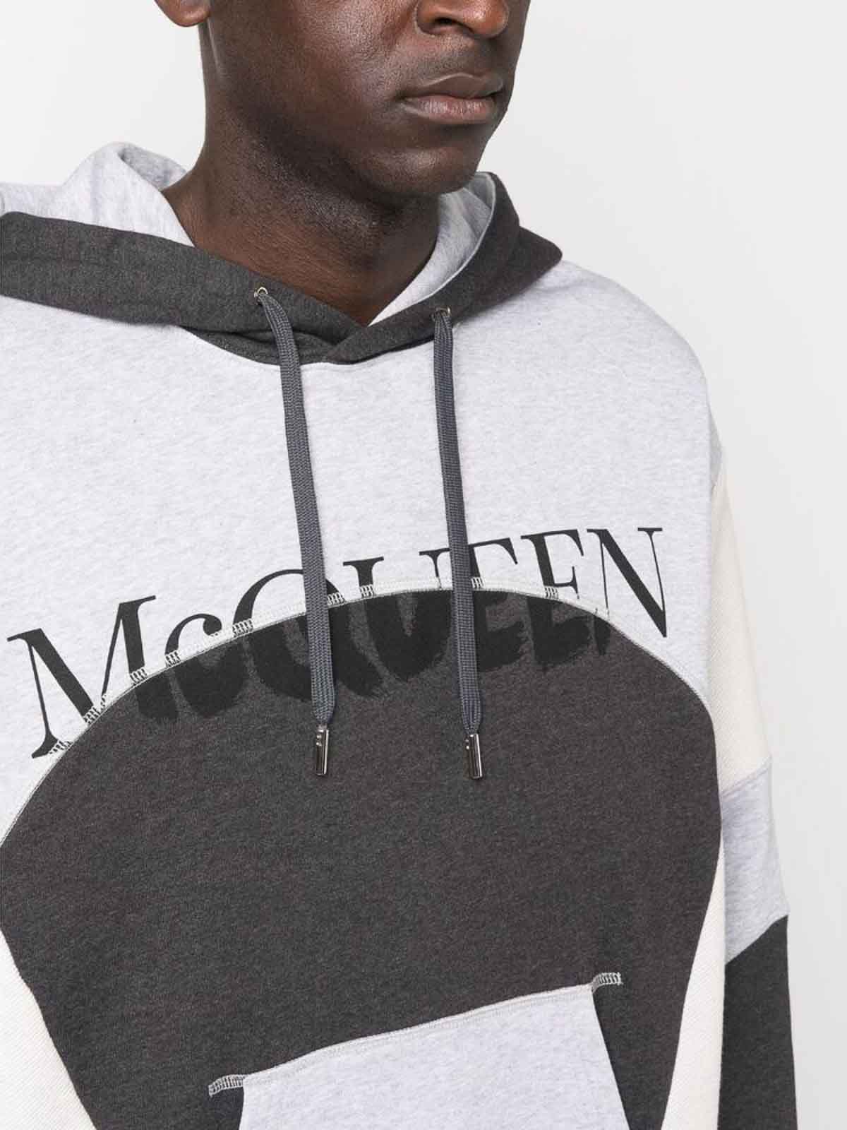 Shop Alexander Mcqueen Sudadera - Gris In Grey