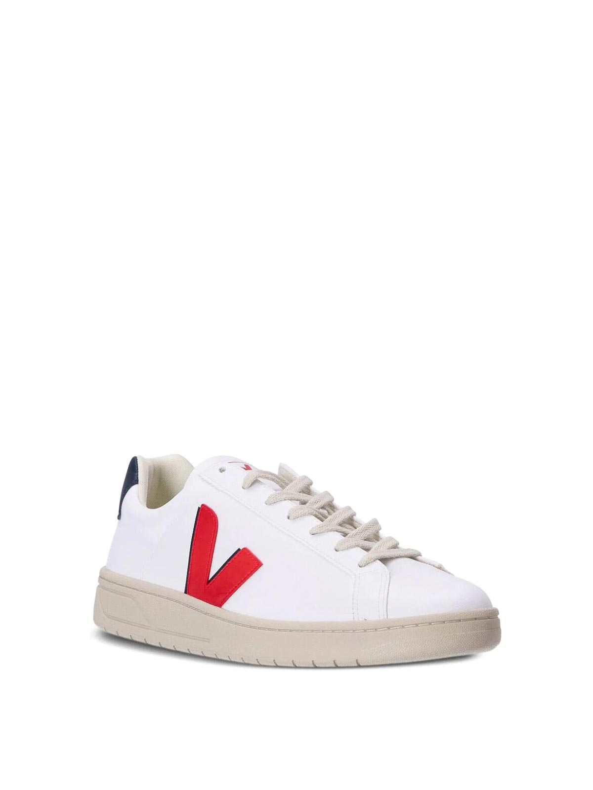 Shop Veja Sneakers Con Logo In White
