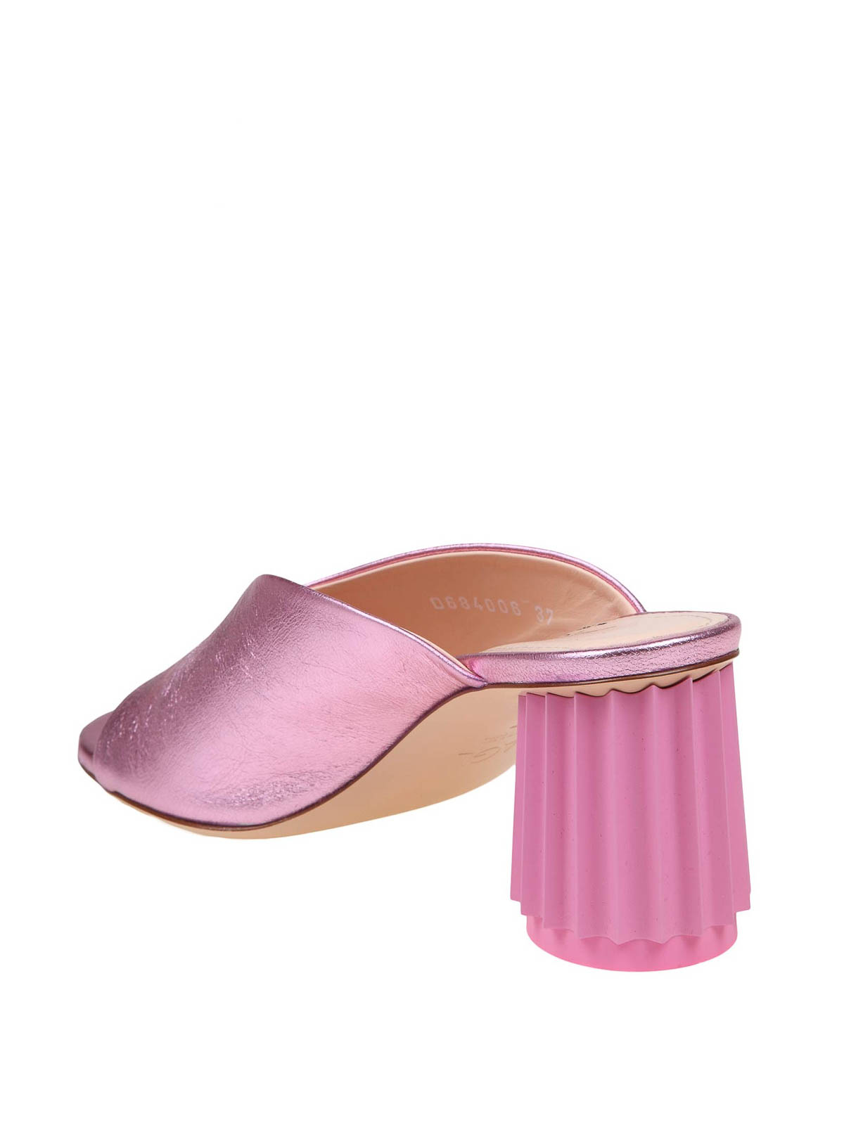 Shop Agl Attilio Giusti Leombruni Metallic Leather Slides In Pink