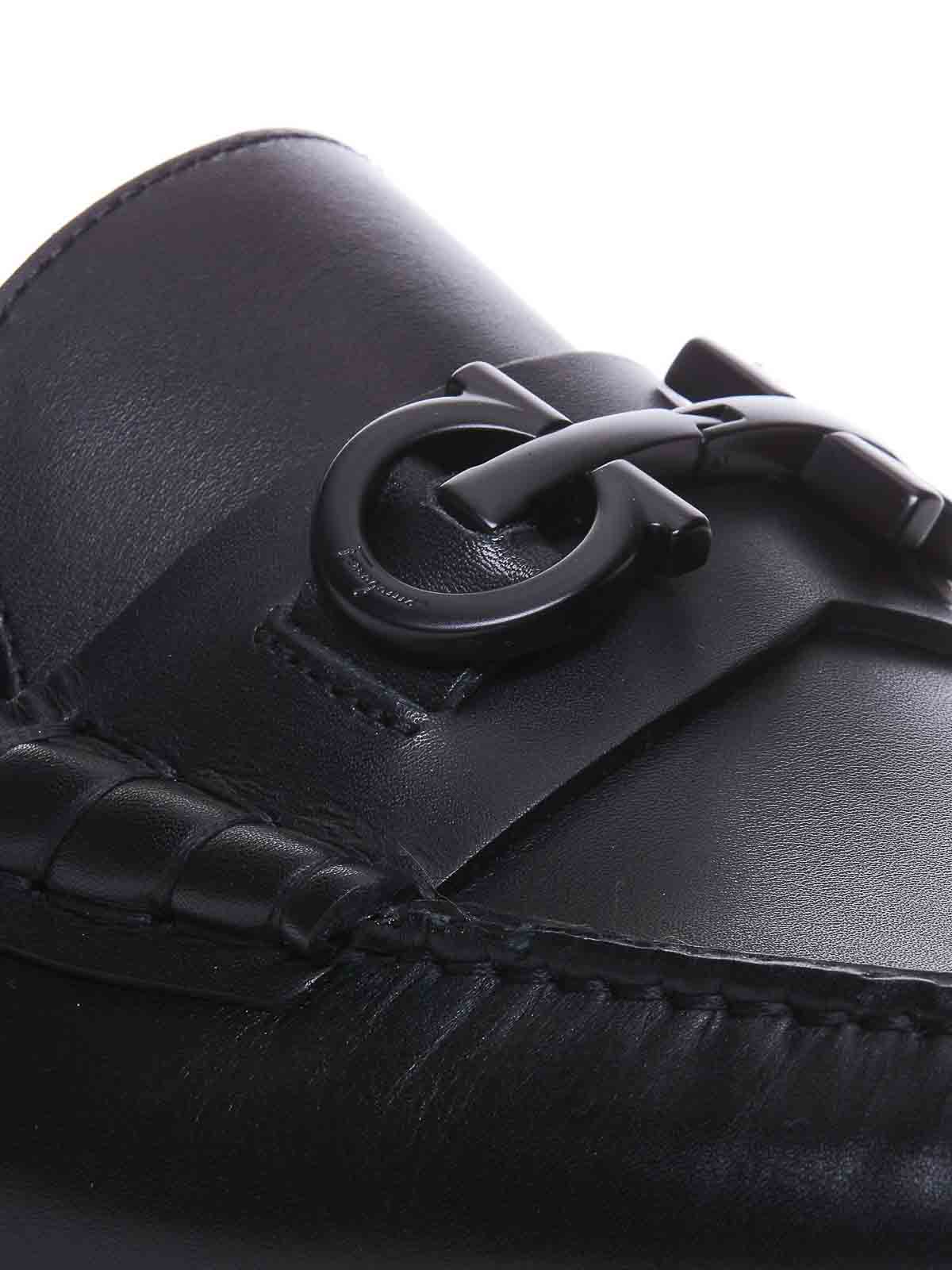 Shop Ferragamo Grazioso Loafers In Black