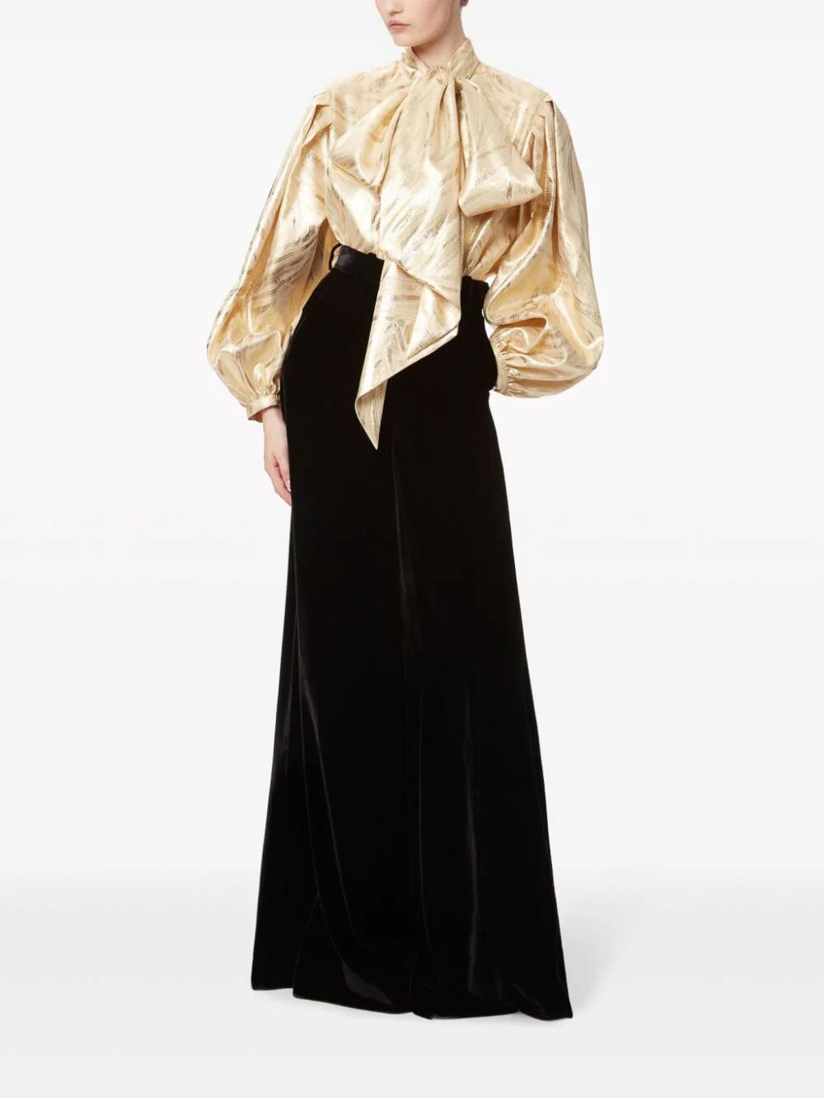 Shop Nina Ricci Camisa - Dorado In Gold