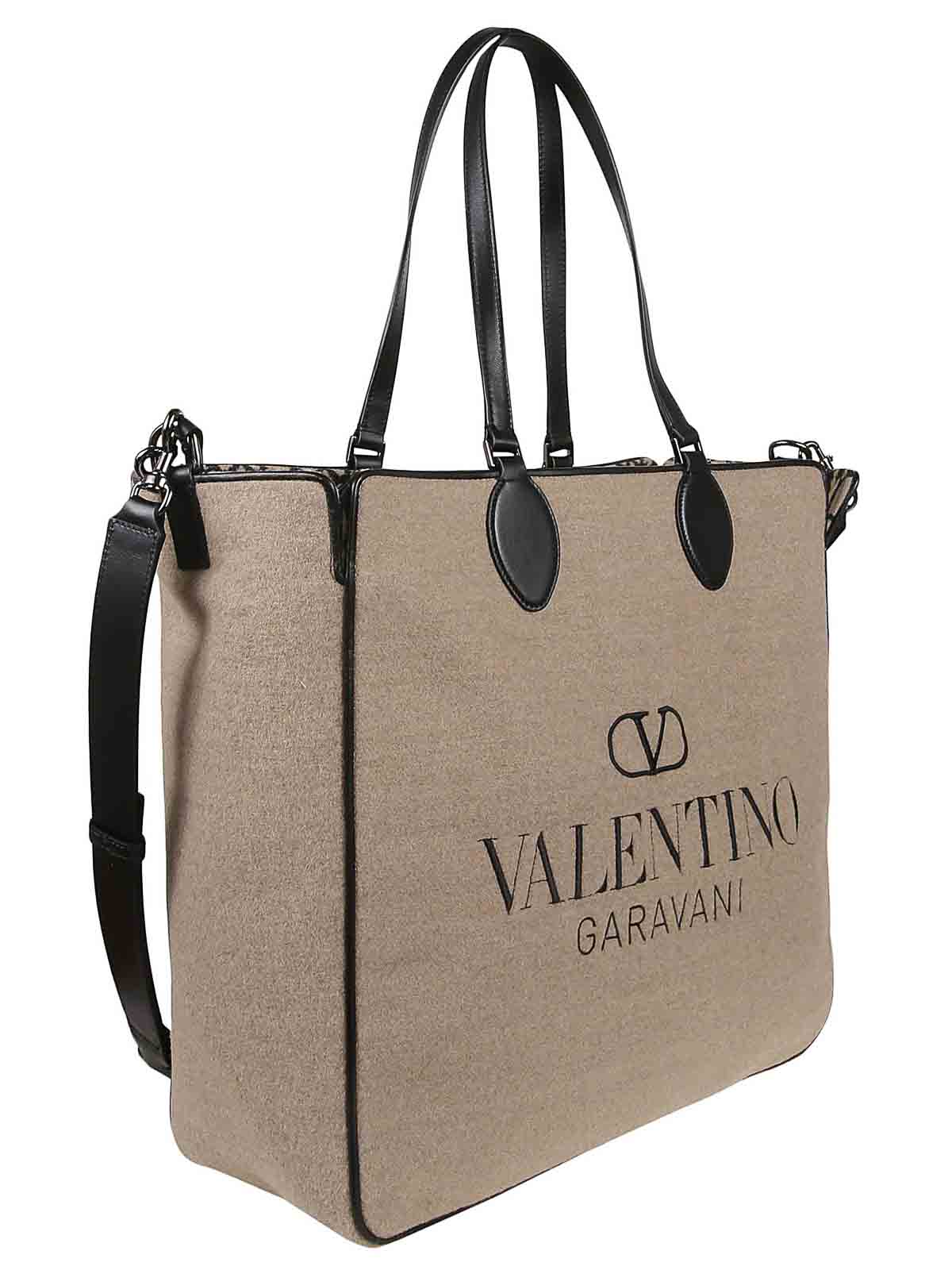 Shop Valentino Bolso Shopping - Beis In Beige