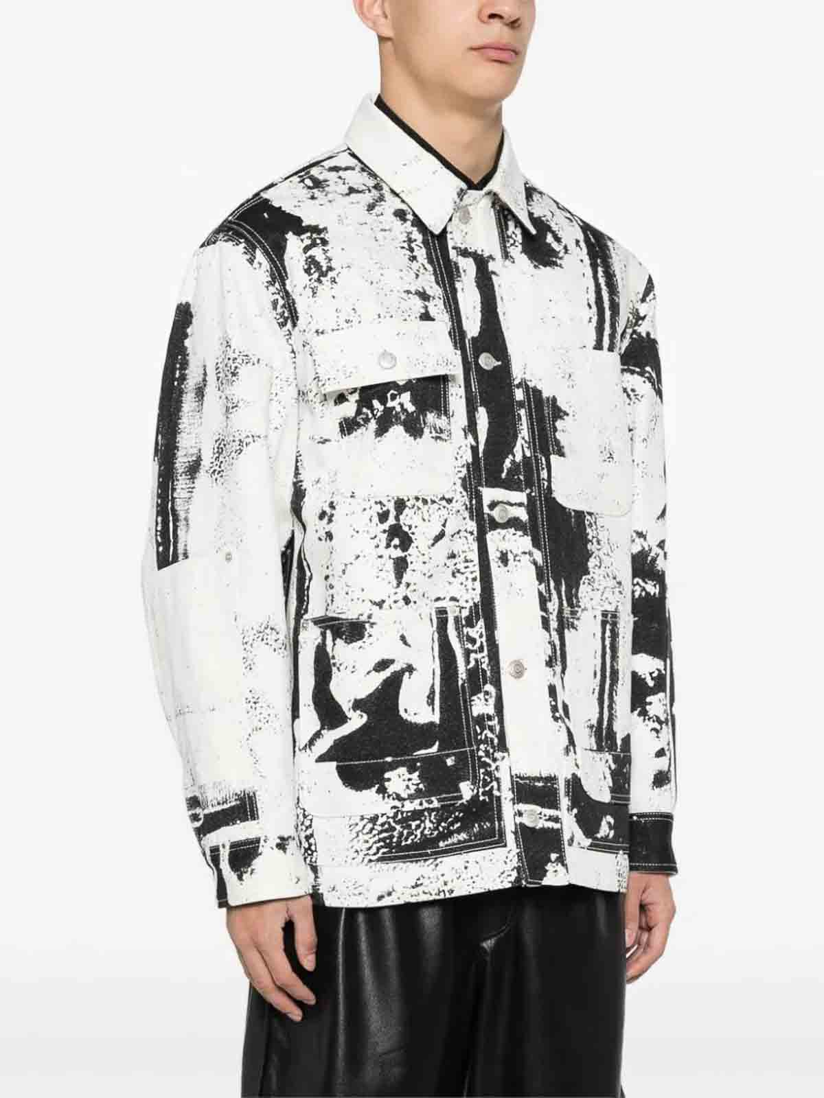 Shop Alexander Mcqueen Patch Allover Fold Print Denim Jacket In Blanco