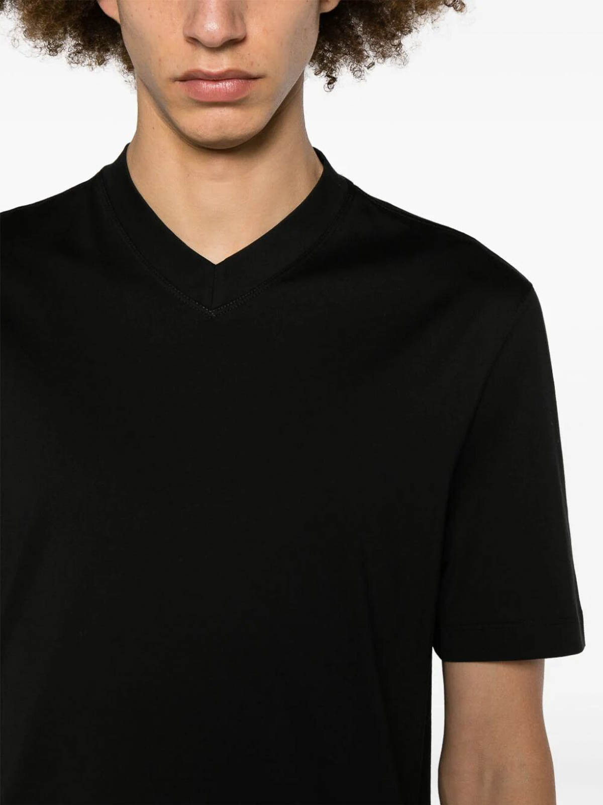 Shop Brunello Cucinelli V-neck T-shirt In Negro