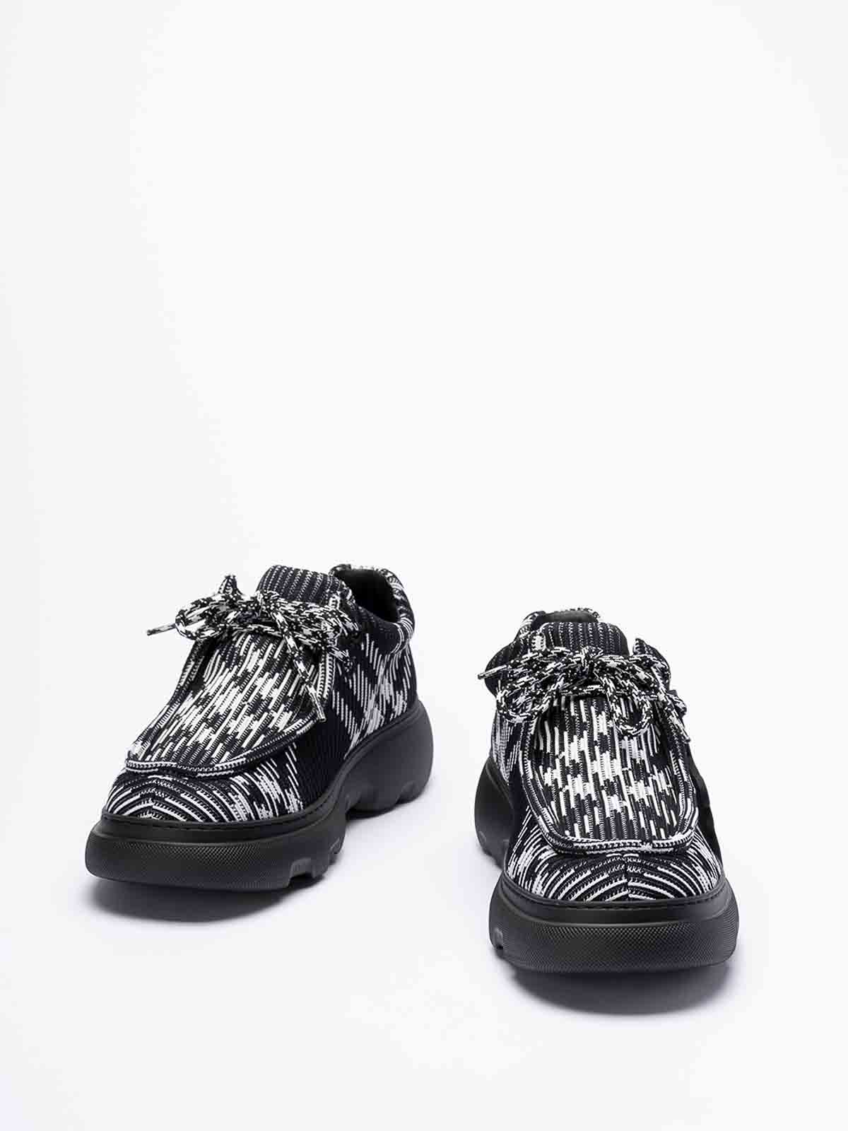 Shop Burberry Creeper Lace-up Shoes In Negro