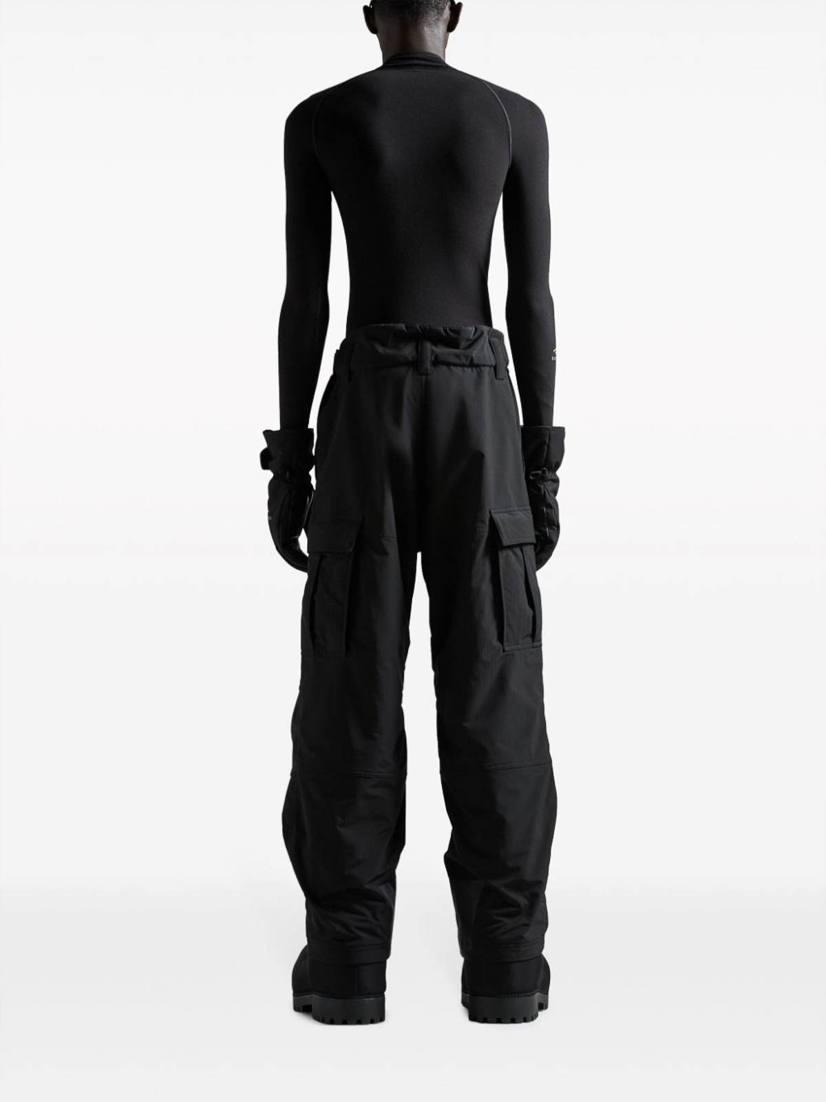 Shop Balenciaga 3b Sports Icon Ski Cargo Pants In Negro