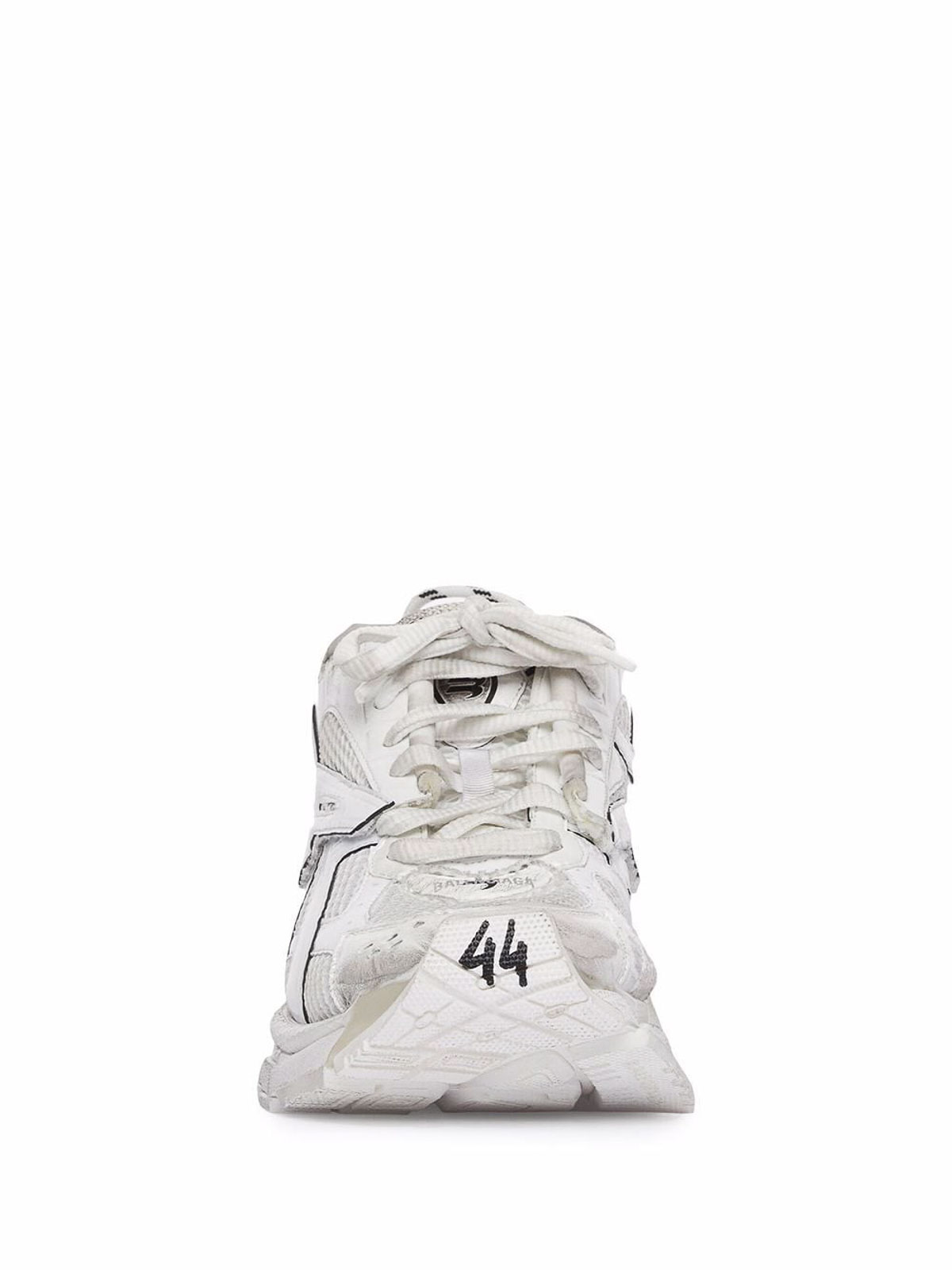 Shop Balenciaga Runner Sneakers In Blanco