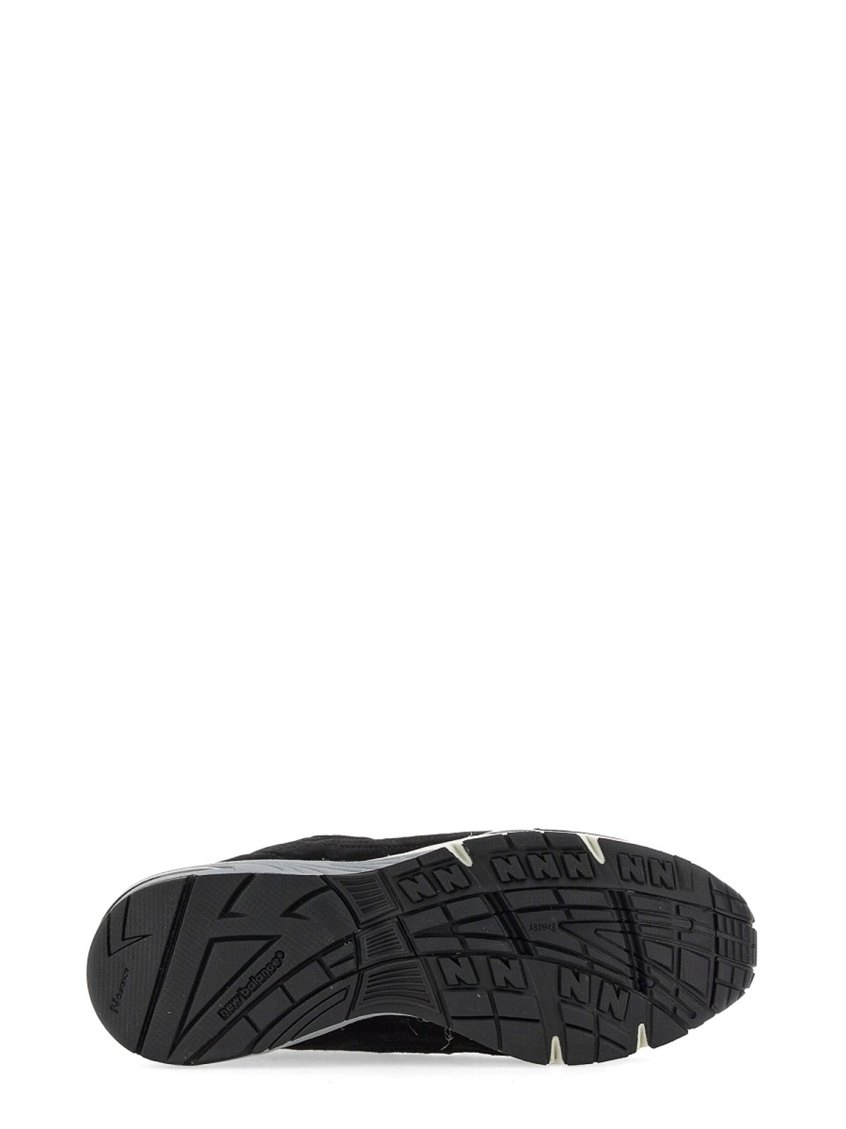 Shop New Balance Zapatillas - 991 In Black
