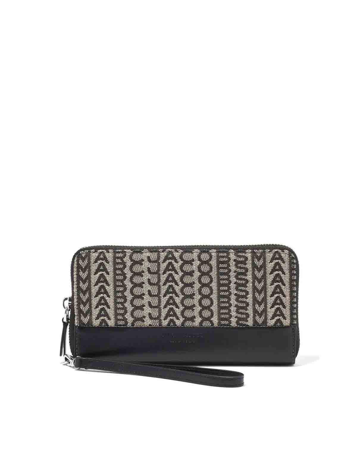 Shop Marc Jacobs The Continental Wristlet In Brown