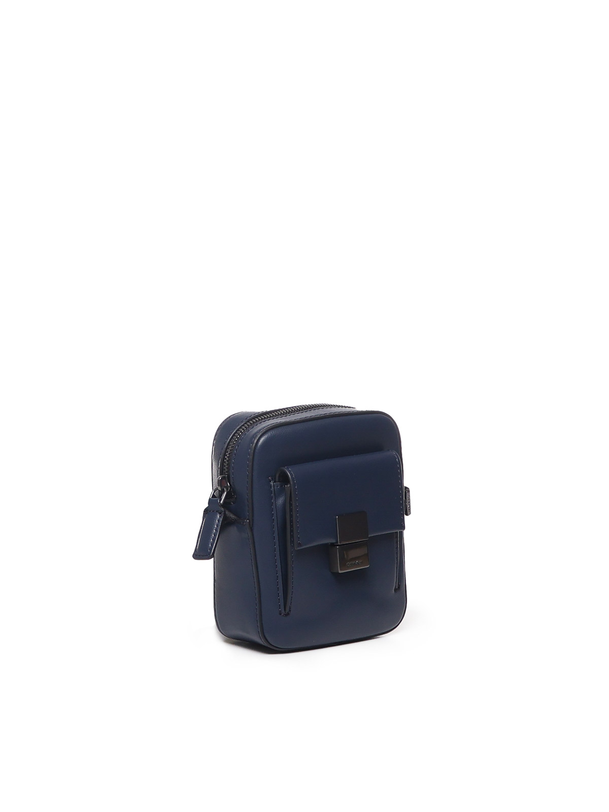 Shop Calvin Klein Reporter Shoulder Bag In Azul