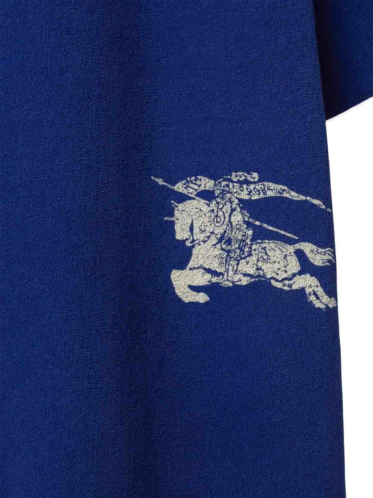 Shop Burberry T-shirt In Blue