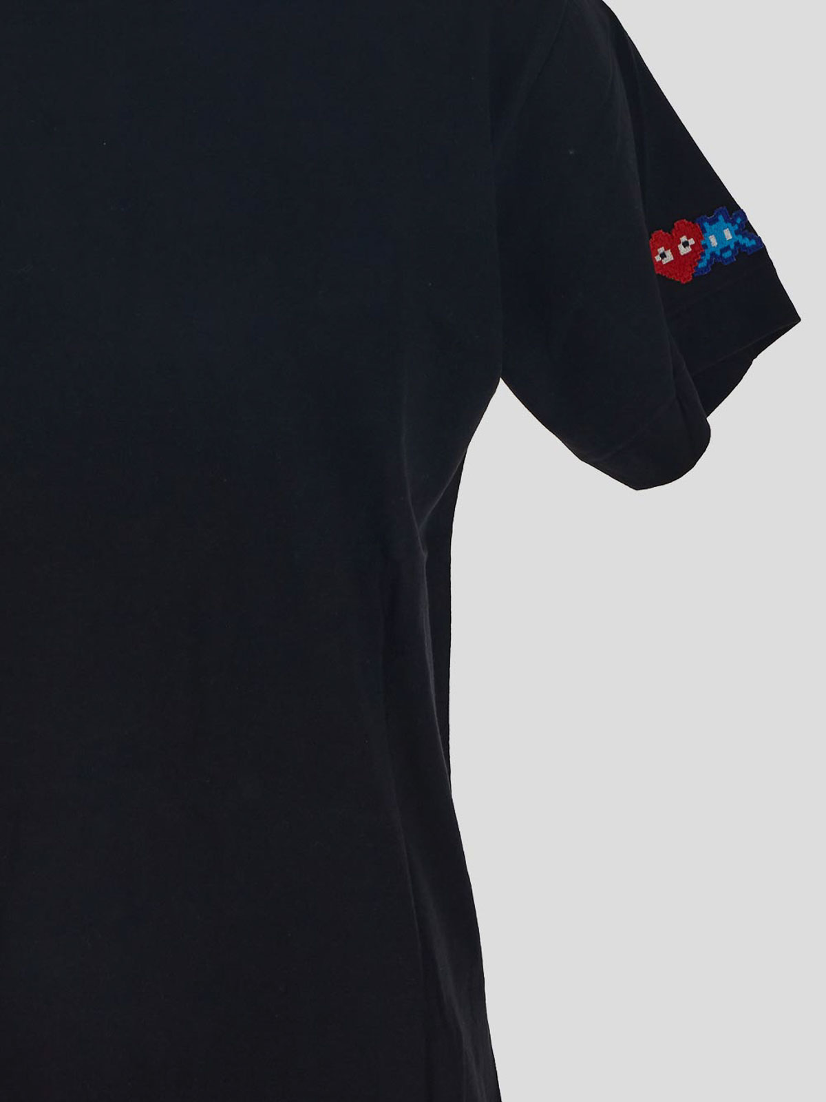Shop Comme Des Garçons Play Camiseta - Negro In Black