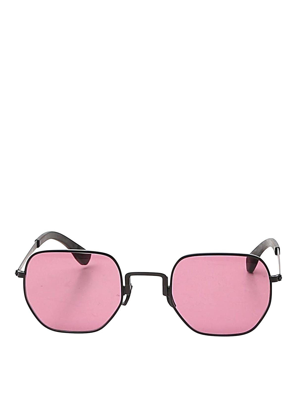 Movitra Sunglasses In Matte Black With Wine Lenses In Pink