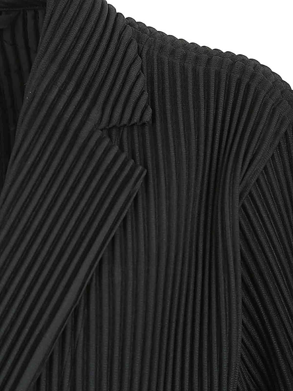 Shop Issey Miyake Basics Blazer In Black
