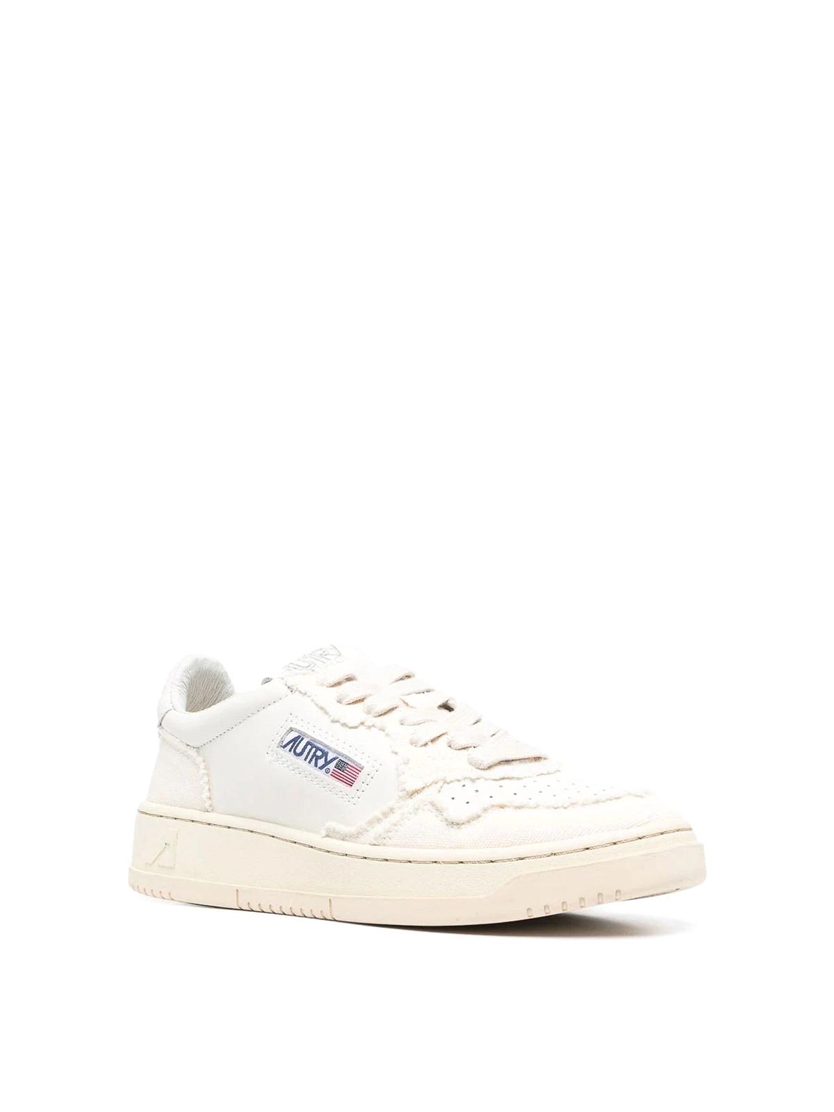 Shop Autry Sneaker Medalist Low In White