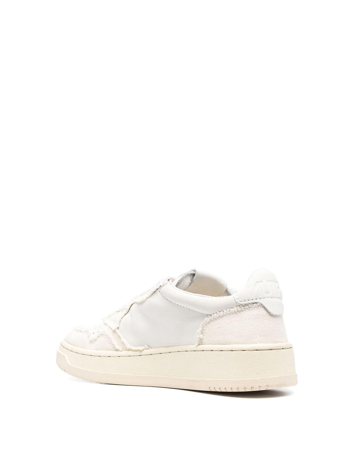 Shop Autry Sneaker Medalist Low In White