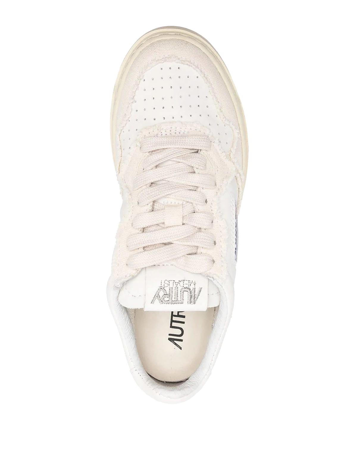 Shop Autry Sneaker Medalist Low In White