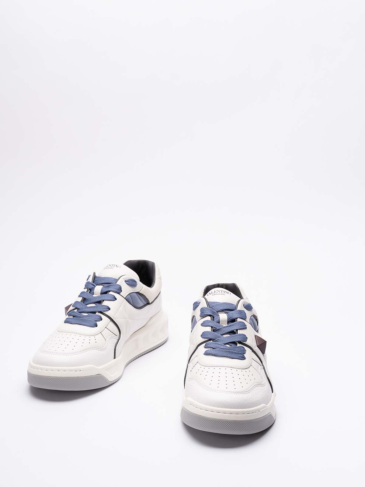 Shop Valentino Zapatillas - One In White