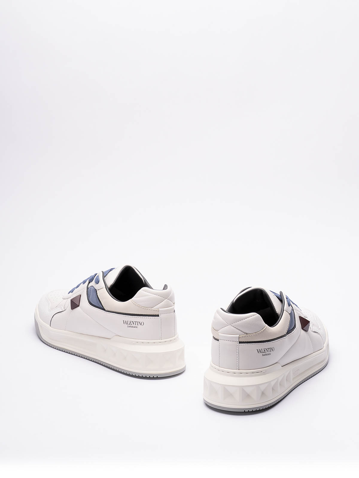 Shop Valentino Zapatillas - One In White