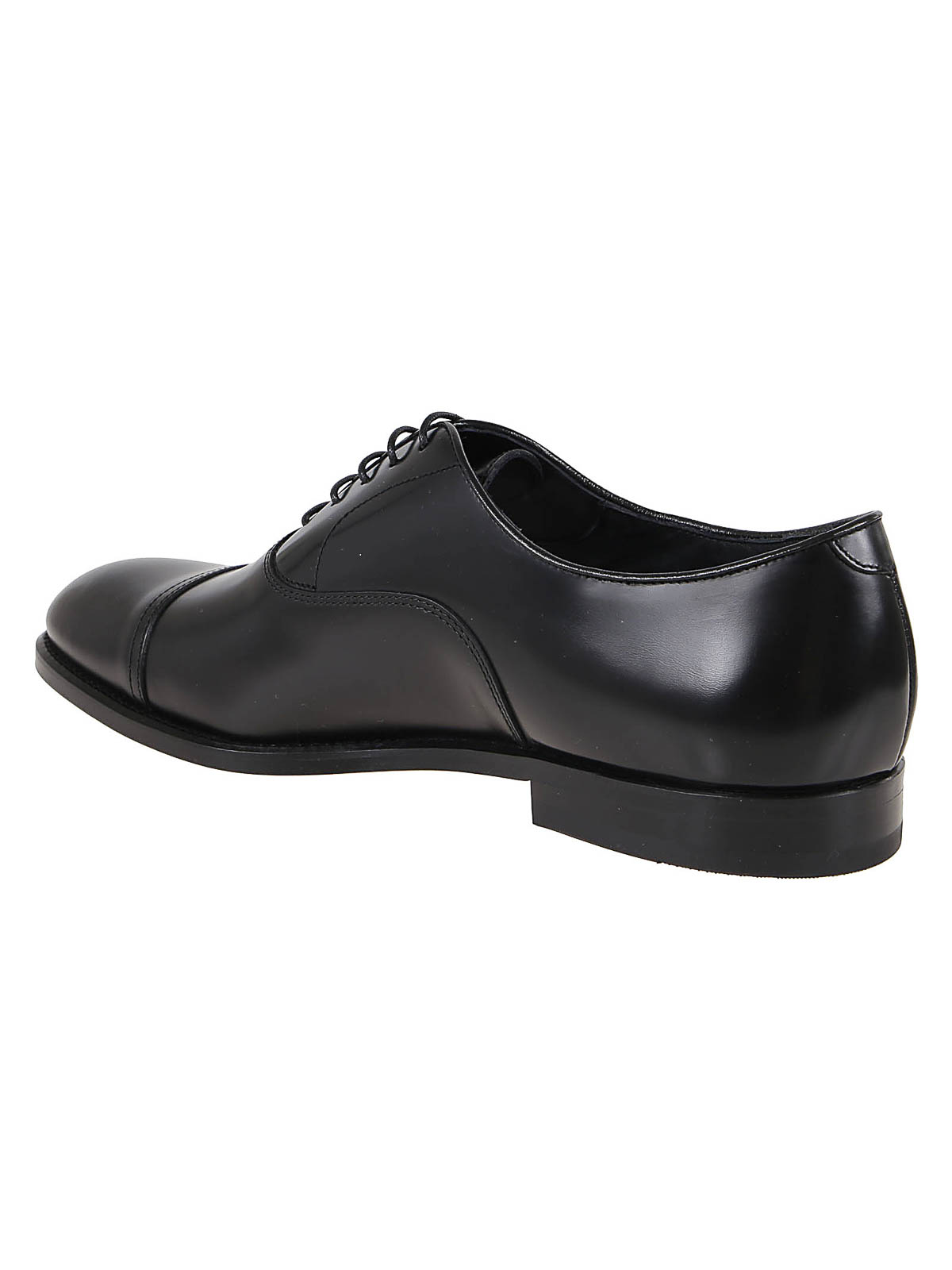 Shop Doucal's Zapatos Con Cordones - Negro In Black
