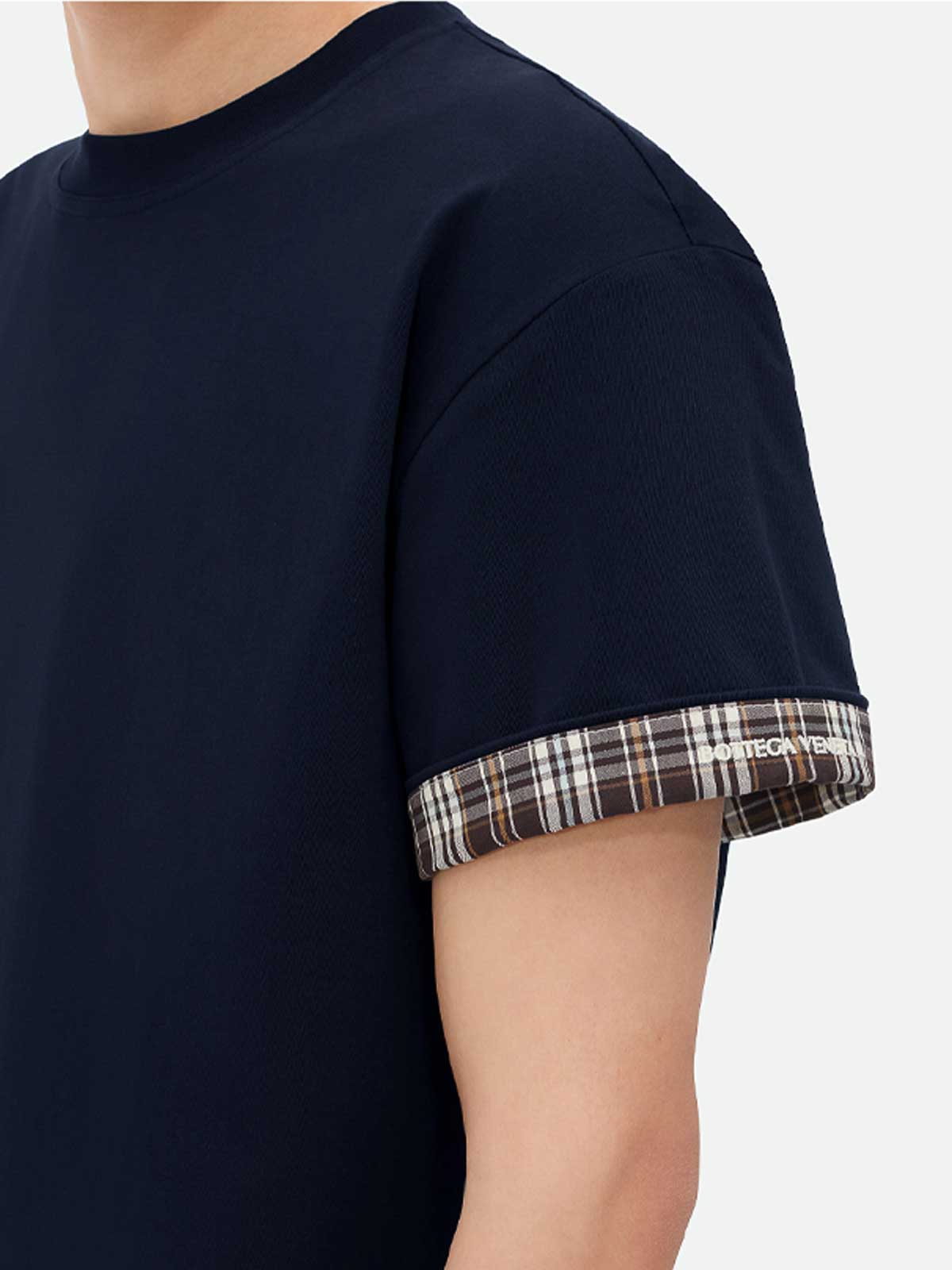 Shop Bottega Veneta Cotton T-shirt In Azul