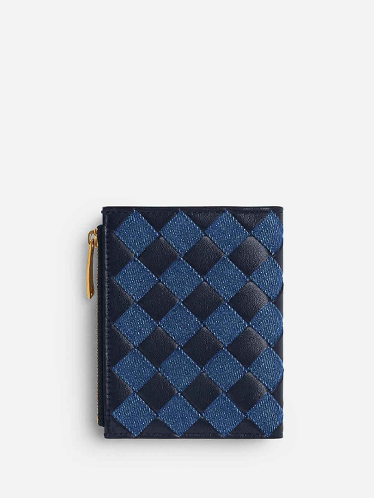 Shop Bottega Veneta Wallet In Azul