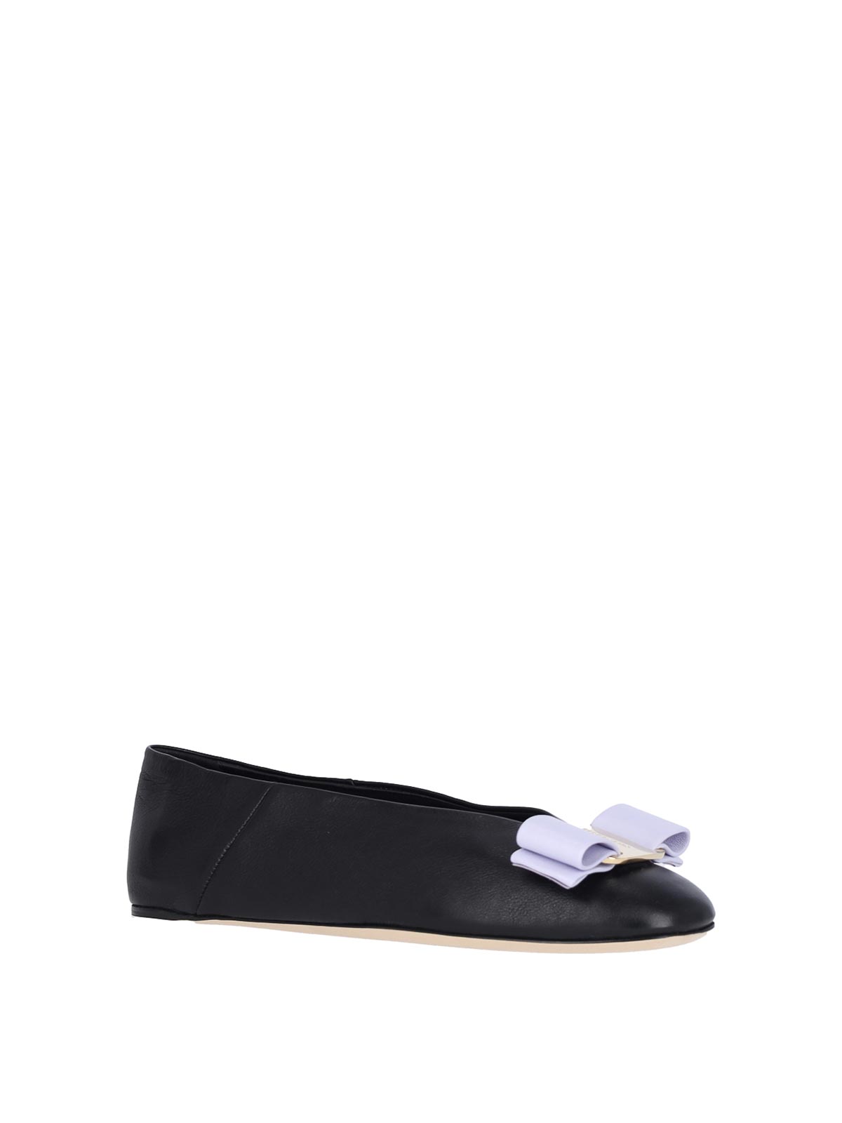 Shop Ferragamo Vara Flat Shoes In Black