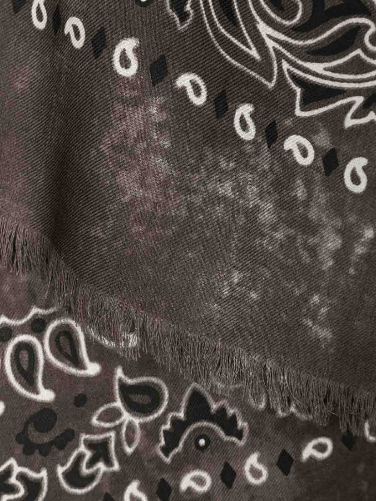 Shop Destin Scarf Jil Quadra 140x140 Cm In Gris Claro