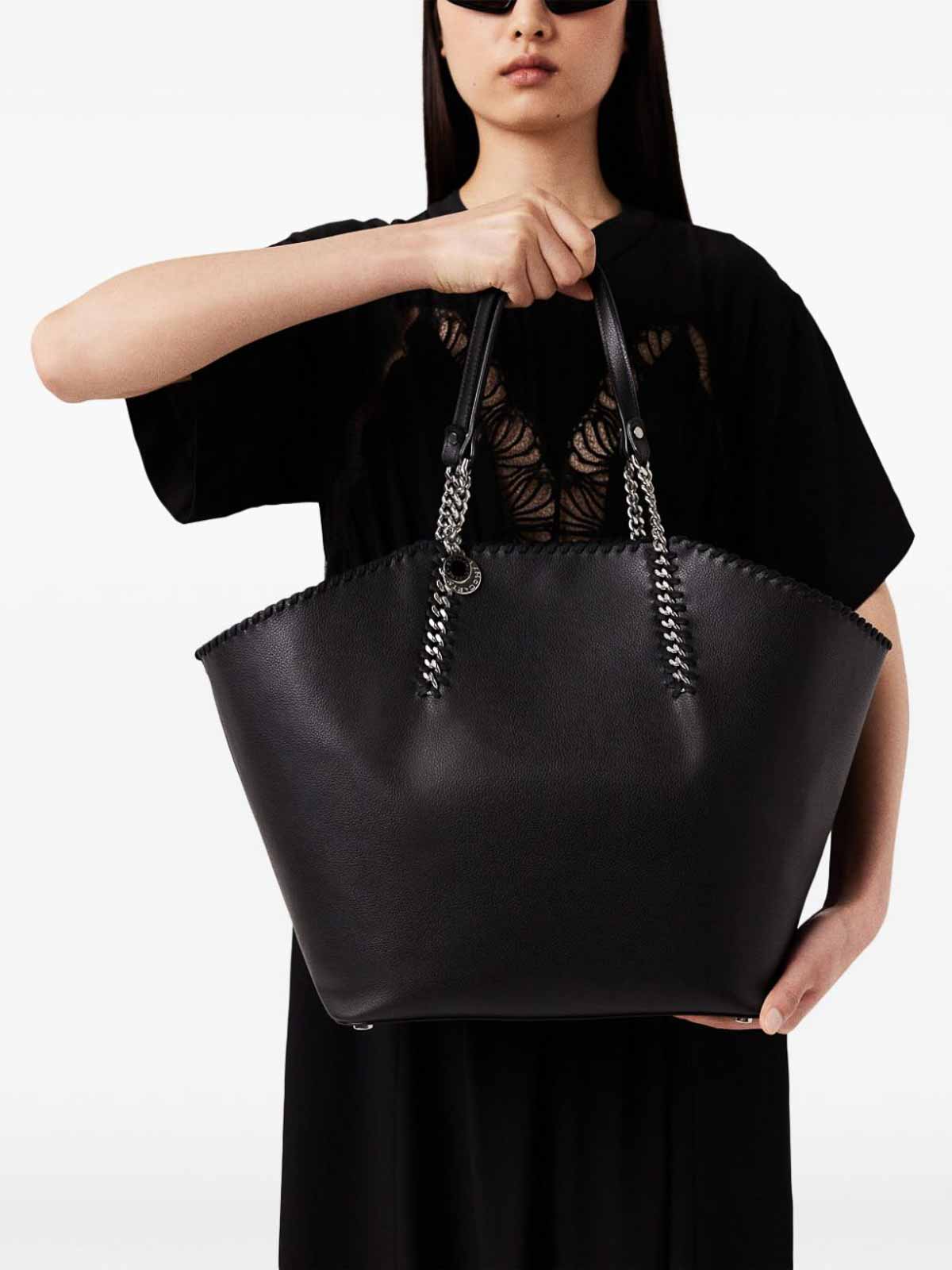 Shop Stella Mccartney Falabella Tote Bag In Negro