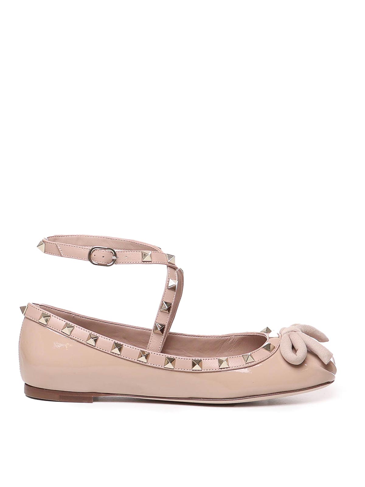 Shop Valentino Rockstud Ballerinas In Patent Leather In Rosado