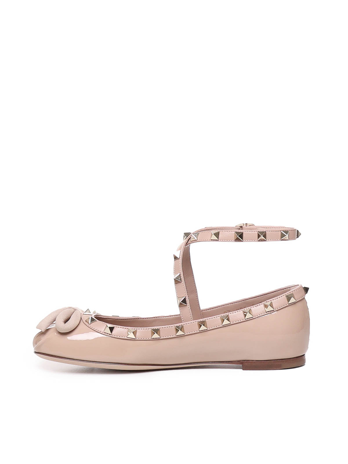 Shop Valentino Rockstud Ballerinas In Patent Leather In Rosado