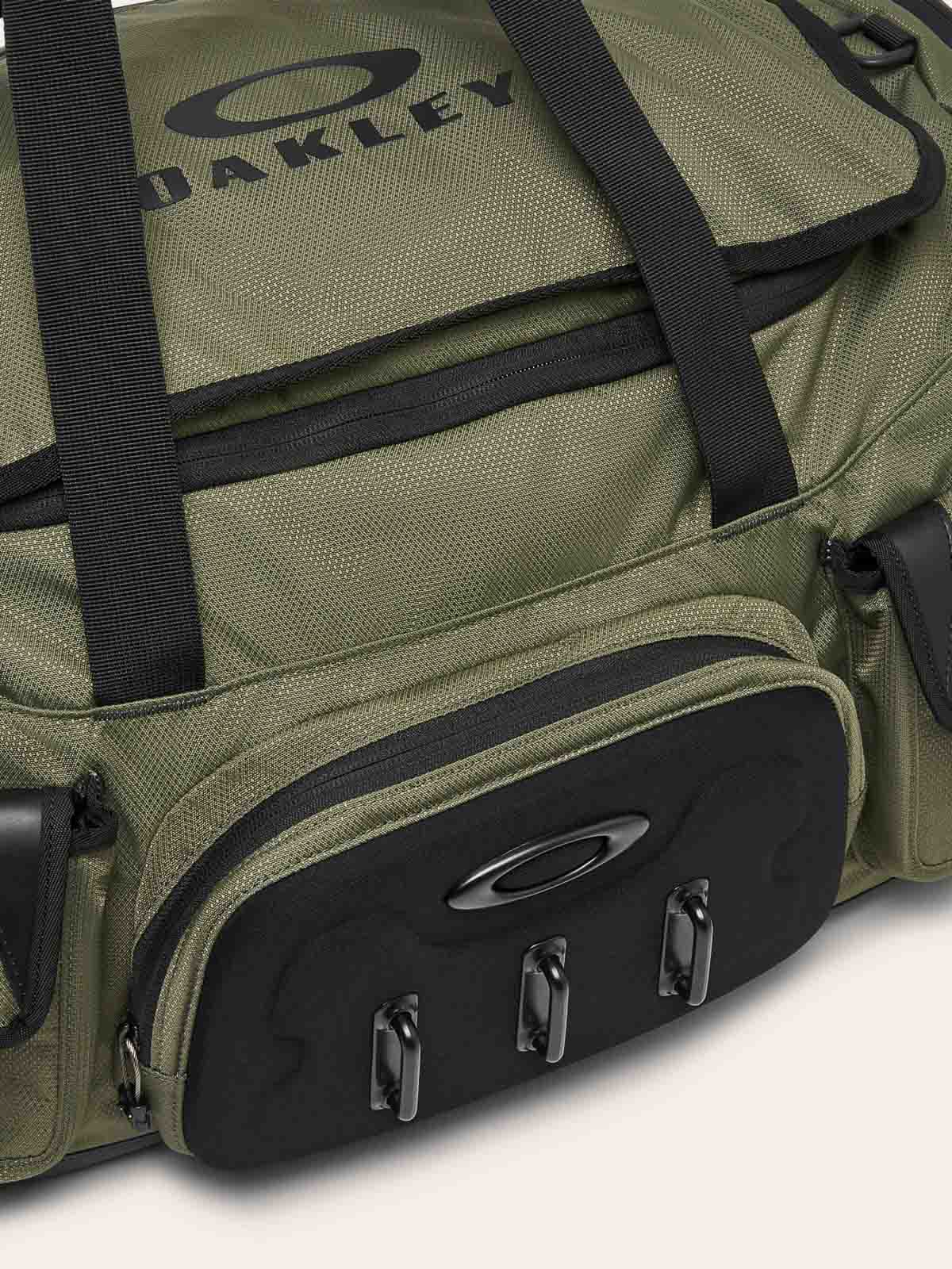 Shop Oakley Green Urban Ruck Rc Duffel In Black