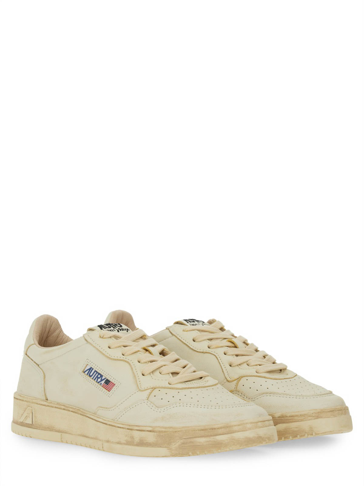 Autry 'medalist Low' White Low Sneakers With Logo Detail