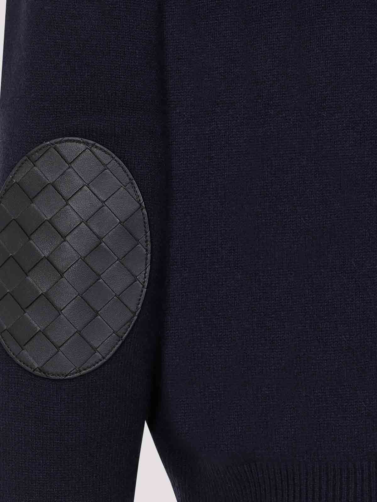 Bottega Veneta Intrecciato-patch Cashmere Sweater In Black