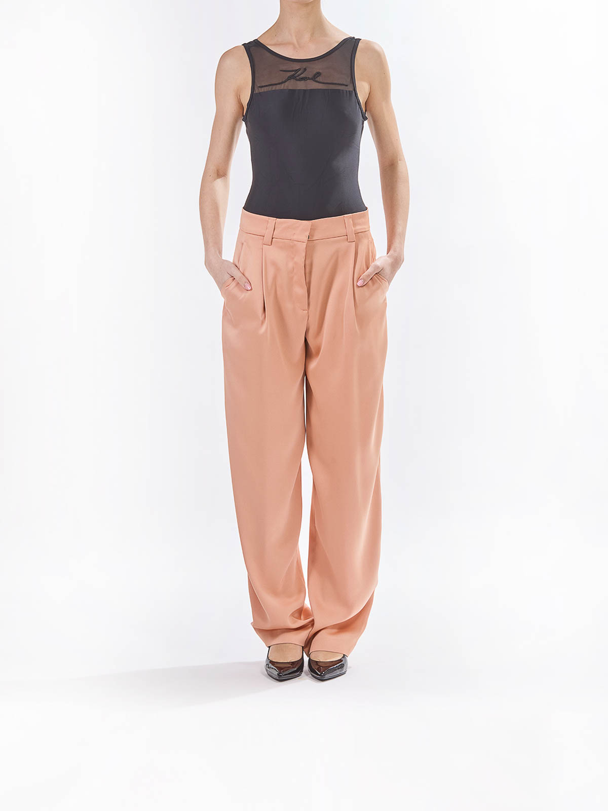Genny Pantalone Envers Satin In Pink