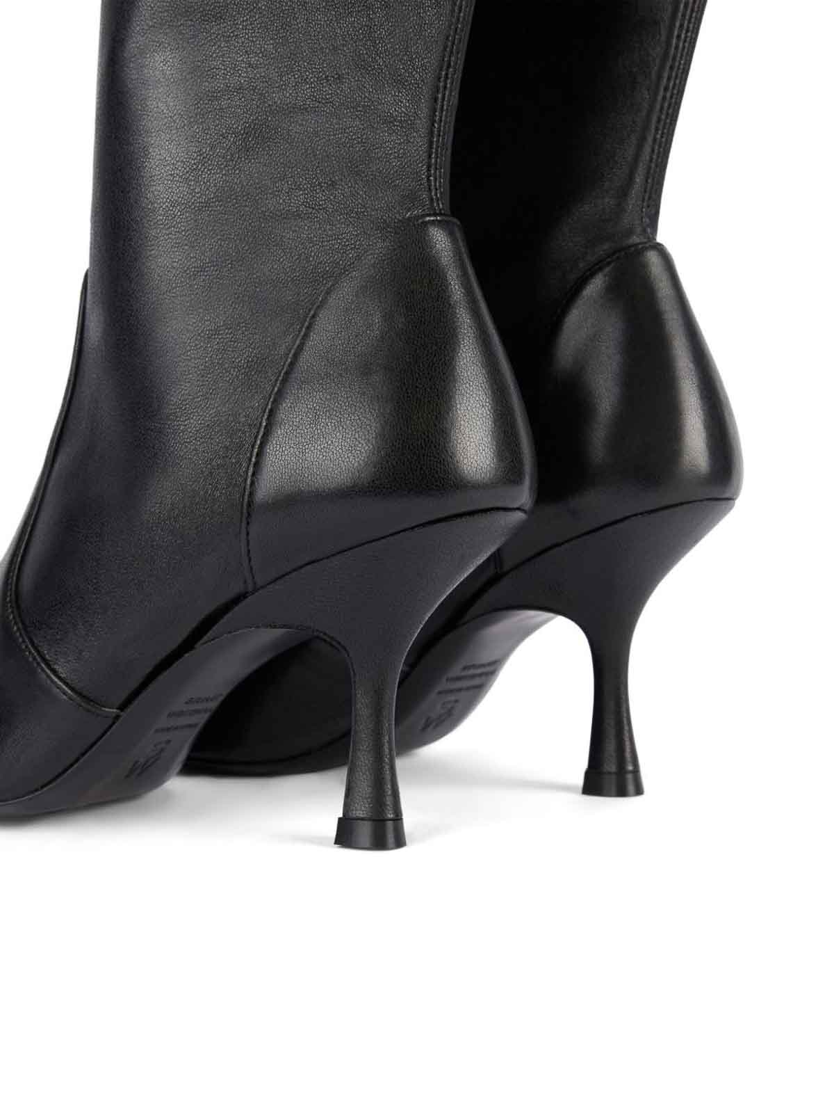 Stuart Weitzman Boots In Black