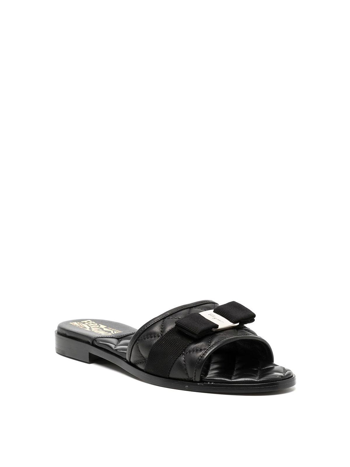 Ferragamo Love Cq Quilted Leather Flat Sandals In Black