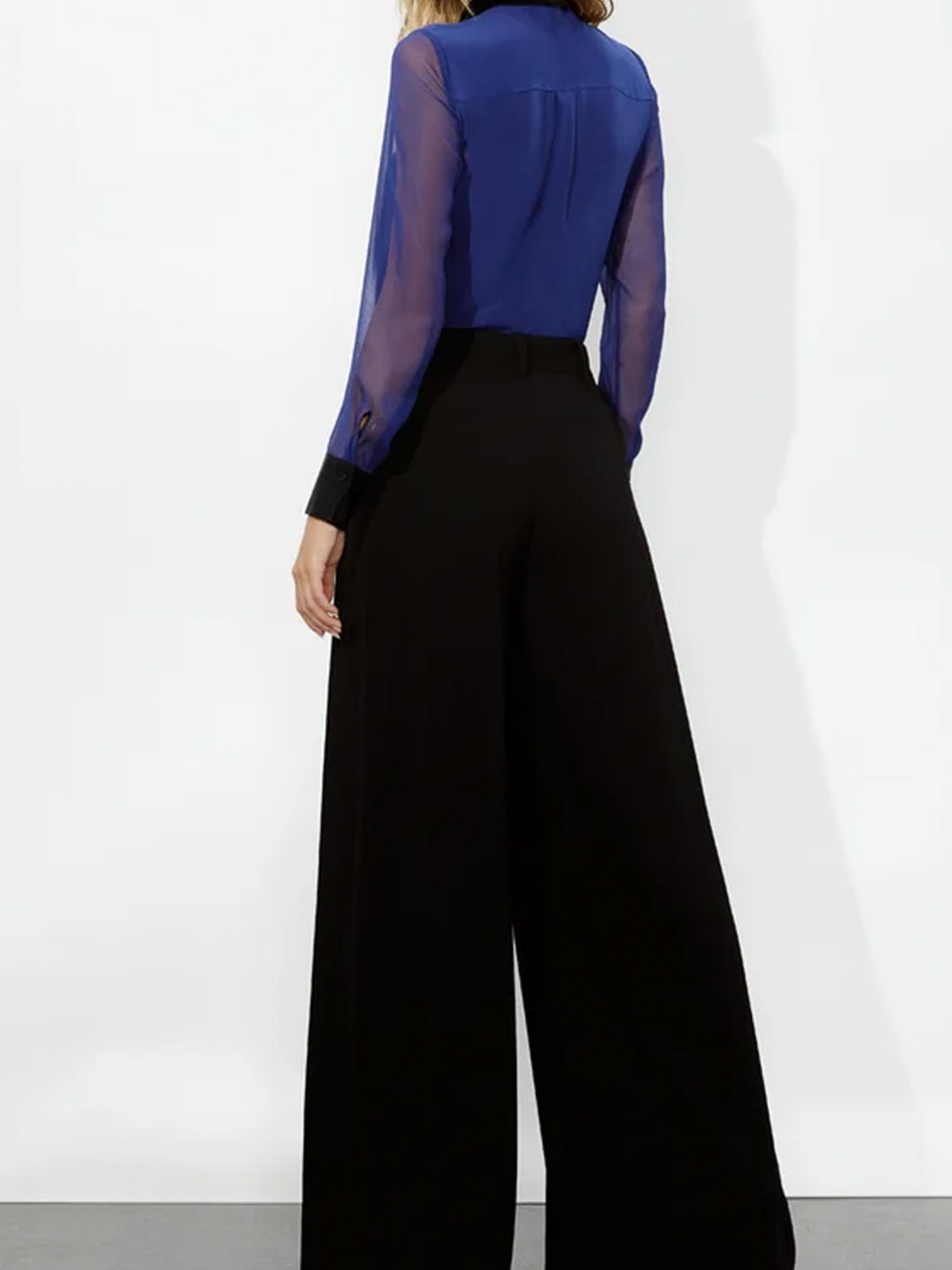 Alice And Olivia Brady Slim Button Down With Tie In Blue