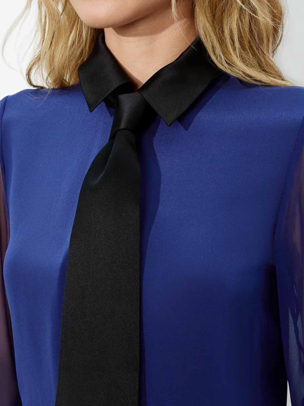 Alice And Olivia Brady Slim Button Down With Tie In Blue