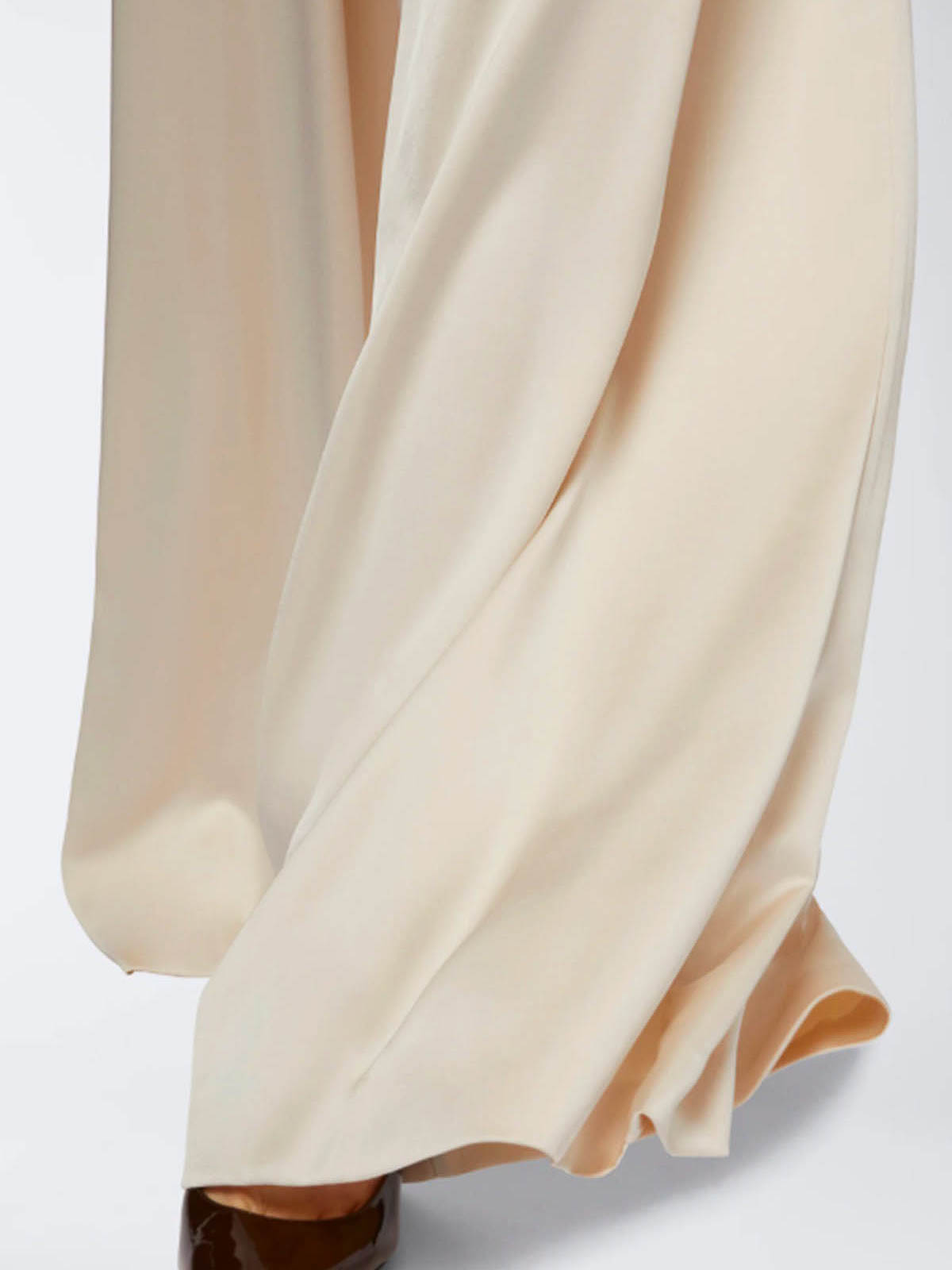 The Andamane Casual Pants In Neutral