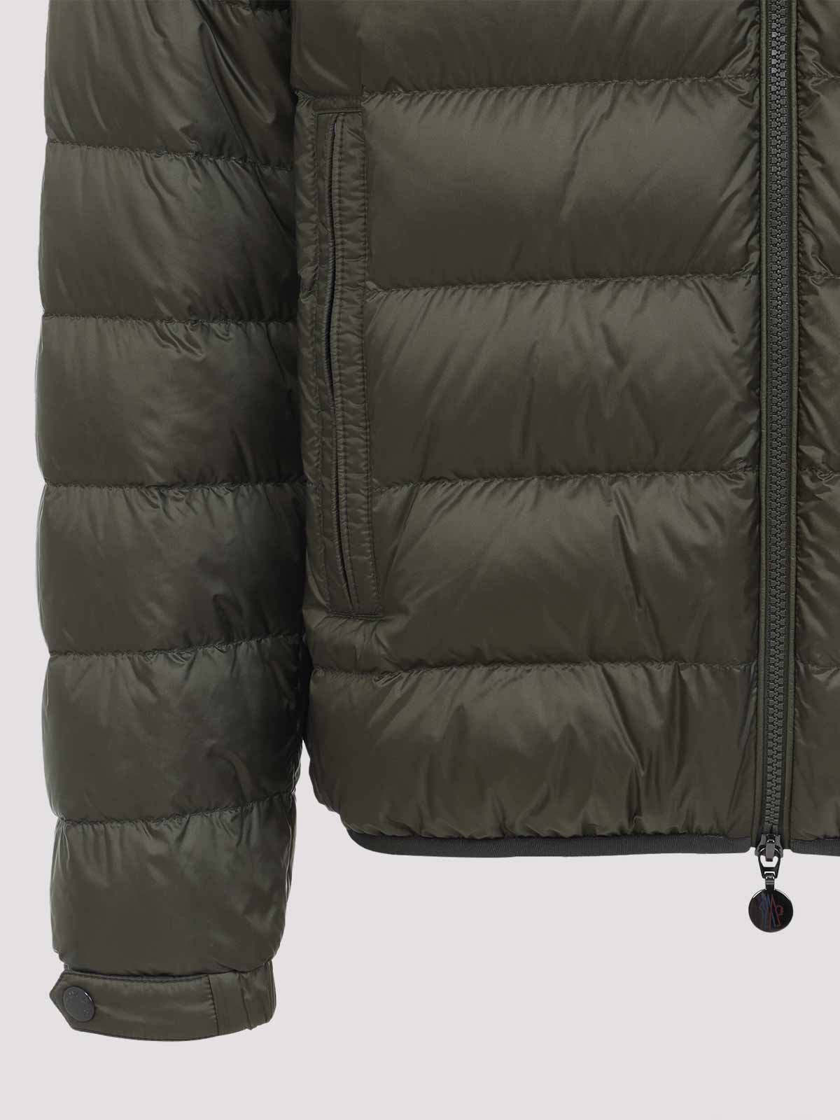 Moncler Insulated Lightweight Waistcoat With Silhouette In Green