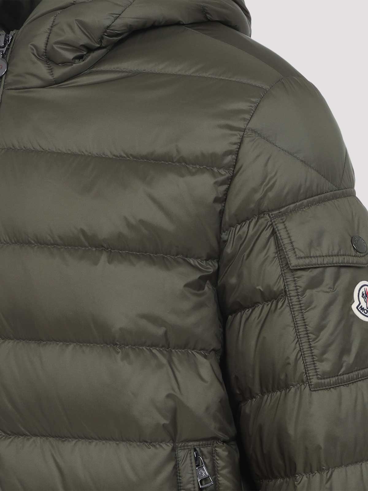 Moncler Insulated Lightweight Waistcoat With Silhouette In Green