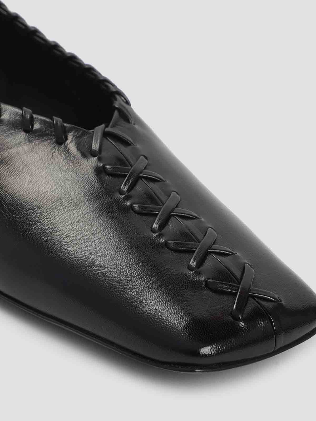 Jil Sander Ring Whipstitch-trimmed Leather Ballet Flats In Black