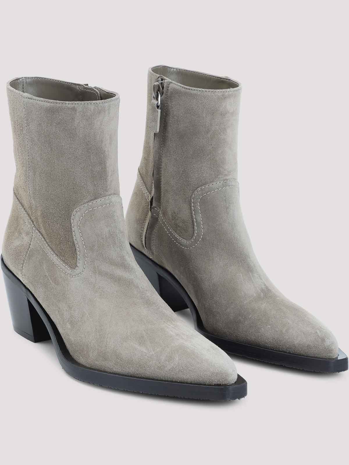 Stuart Weitzman Tate Boots In Gray