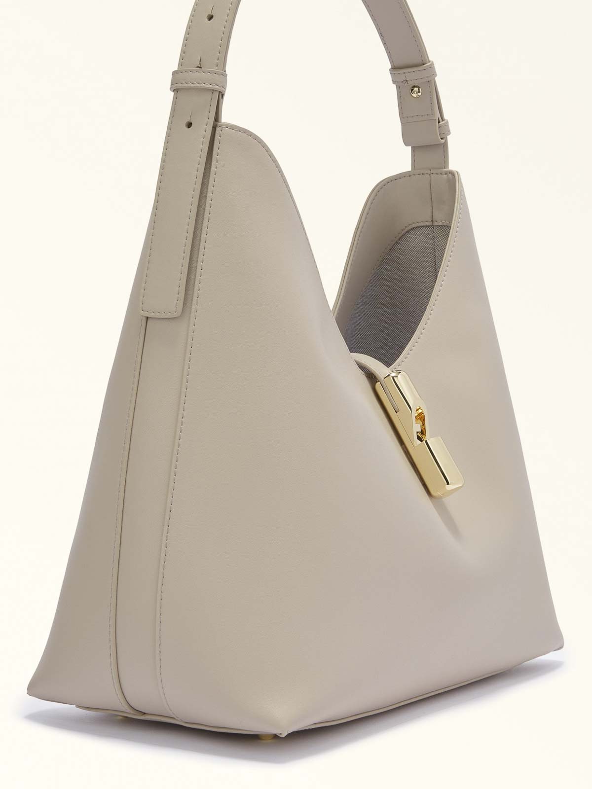 Furla Hobo Mod Bag M In Leather In White