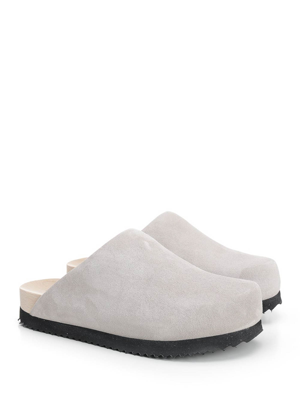 Wud Suede Clogs In Gray